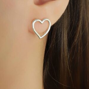 Brinco Coração Vazado de Coração